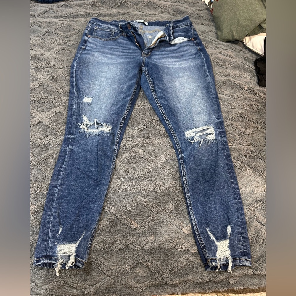 BKE Payton distressed skinny jeans
